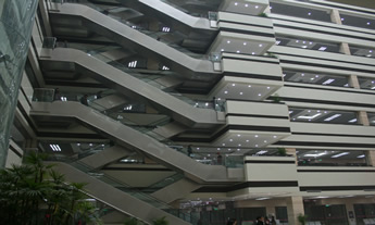 篁園服裝市場(chǎng)區內實(shí)景圖